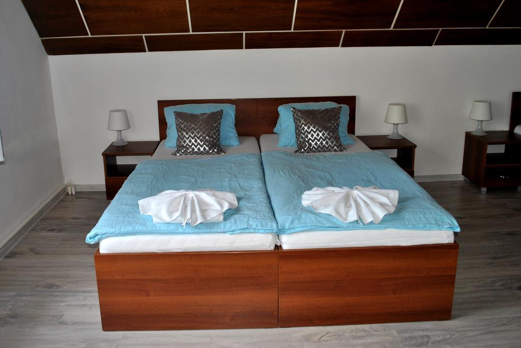Apartment Mlynska Есеник Экстерьер фото